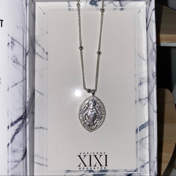 XIXI Adrienne Houghton Faith and Familia pendant - Picture 3 of 6